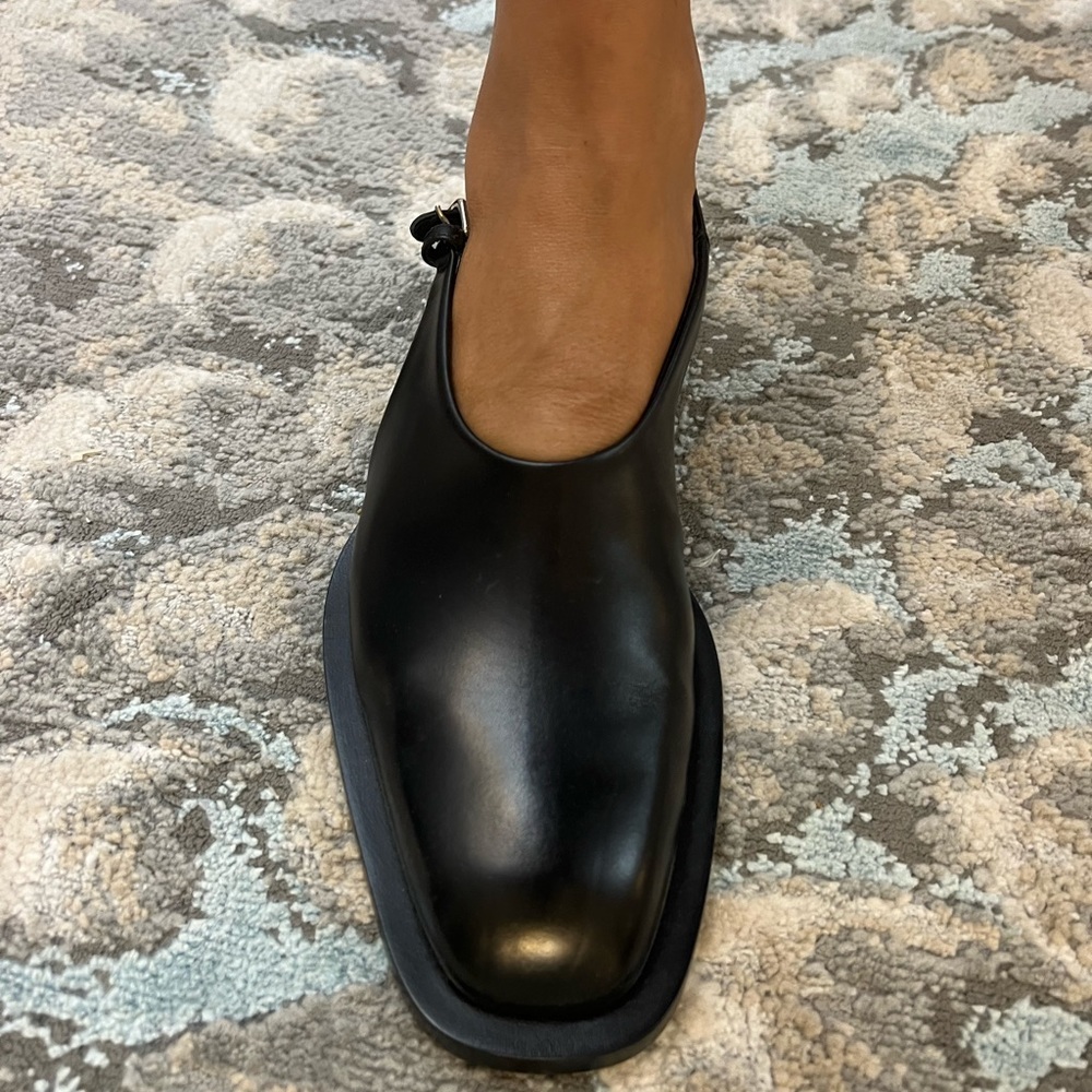 JIL SANDER
Slingback Leather Flat Sandals - Picture 10 of 12